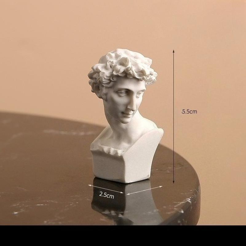 Nordic Greek Character Statue  - огляд і ціна Resin Art Studio