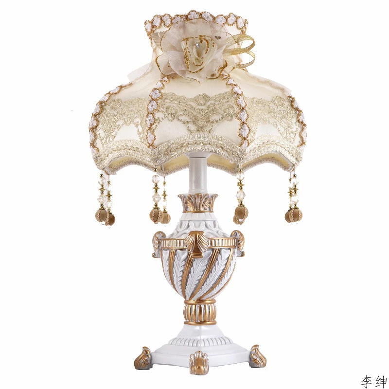 Nordic Princess Vintage Table  - огляд і ціна Resin Art Floor