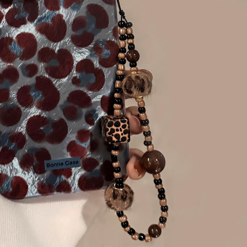 Cute Dog Bear Cheese Pendant M - огляд і ціна Resin Art Phone Case