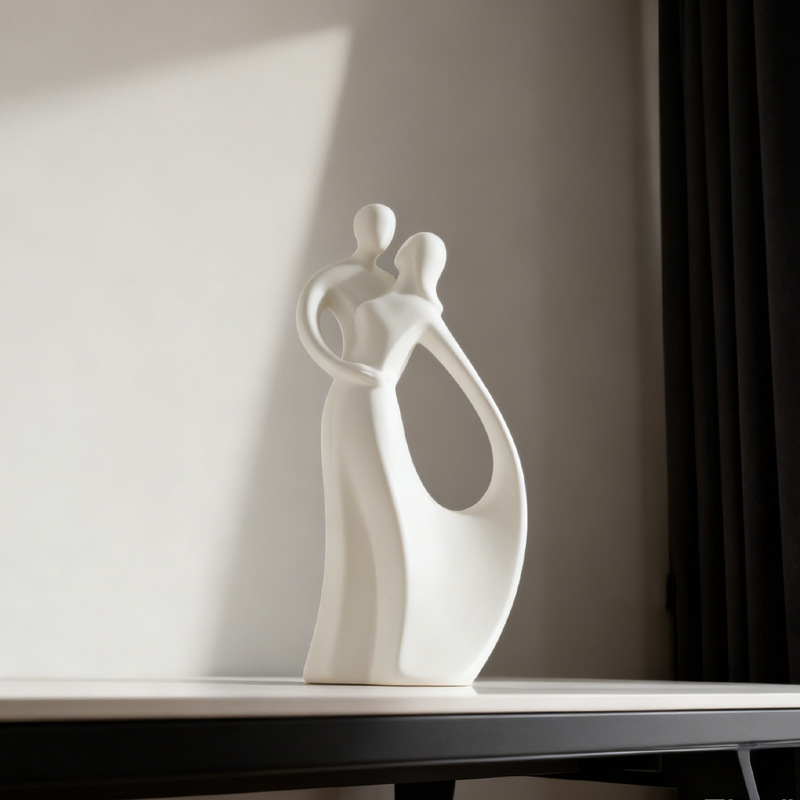 Nordic Ceramic Couple Hugging  - огляд і ціна Resin Art For Wedding Gift